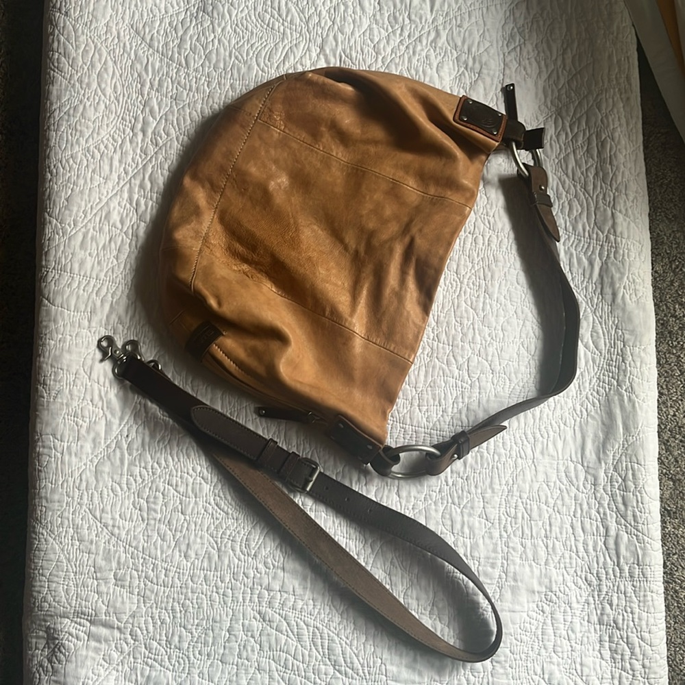 Sundance Ellington purse good condition inside and out only used once or twice:)